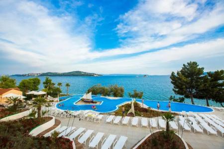 Belvedere - 16