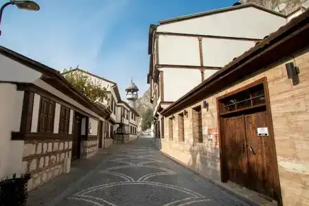 Emin Efendi Konagi - 9