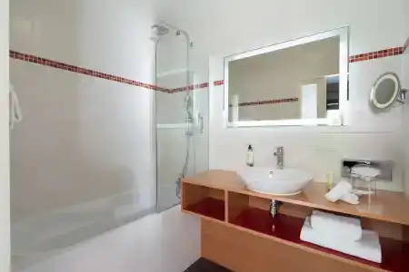 Best Western Plus De La Regate-Erdre - 45