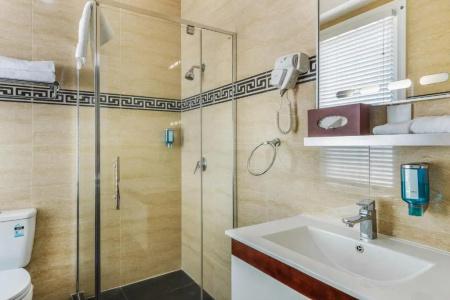 Ramada by Wyndham, City Center - 92