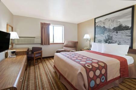 Super 8 by Wyndham/White Sands Area - 2
