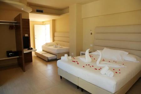 Blue Bay Resort - 3