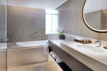 DoubleTree by Hilton Bangkok Ploenchit - 17