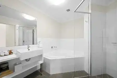 Macquarie Waters Boutique Apartment - 62