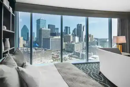 Omni Dallas - 85