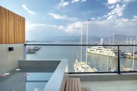 Harbour suites - 18