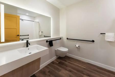 Sun & Ski Inn and Suites - 51