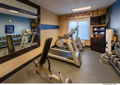 Hampton Inn & Suites - 18