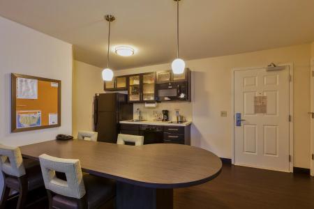 Candlewood Suites Tucson, An Ihg - 16