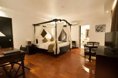 La Rose Suites - 67