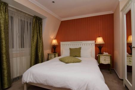 Boutique Monaco - 9