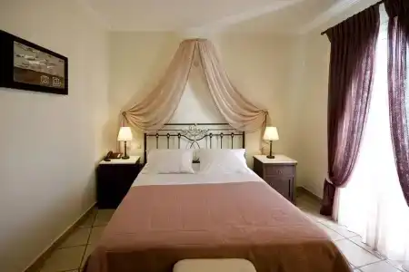 Ostria - 2