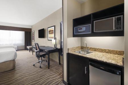 Best Western Premier Freeport Inn Airport - 32