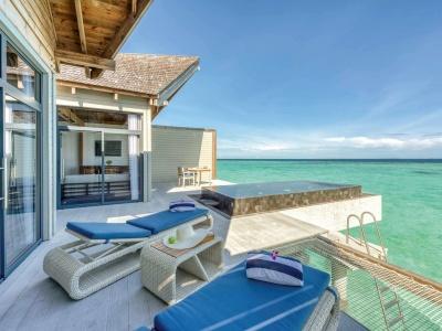 Mӧvenpick Resort Kuredhivaru Maldives - 14