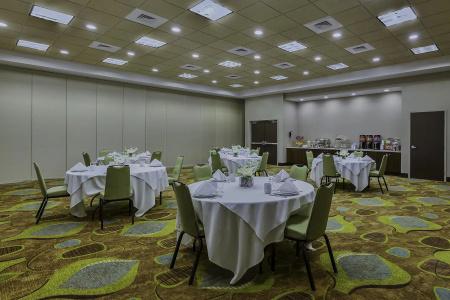 Hampton Inn & Suites - 19
