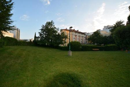 Lux - 10