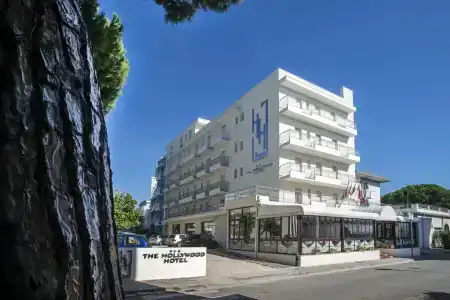 Hollywood***S - 0