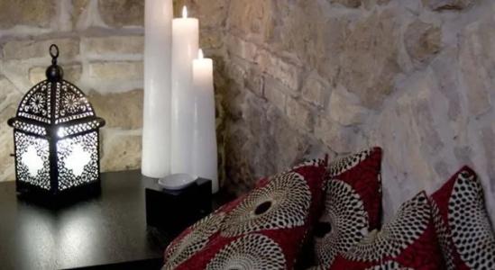 Palm Gallery - 15