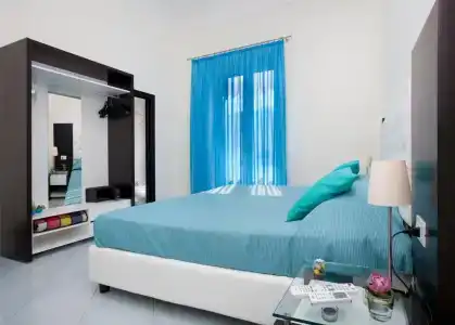 Sorrento Flats - 90