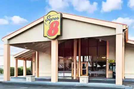 Super 8 by Wyndham Kissimmee/Maingate/Orlando Area - 0