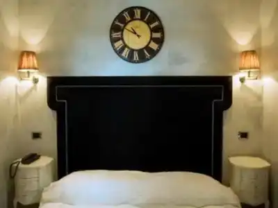 MDM Guesthouse - 1