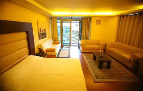 Vlora International - 100