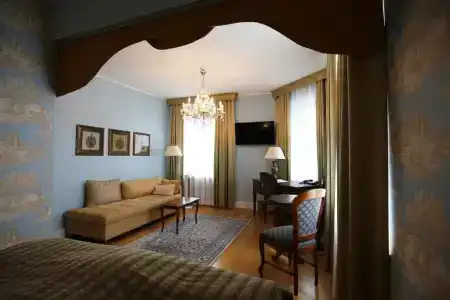Boutique Yöpuu - 33