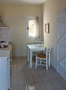 Adrakos  (Adults Only) - 26