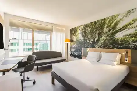 Novotel Campo De Las Naciones - 57
