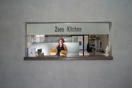 Zoes & Suites - 11