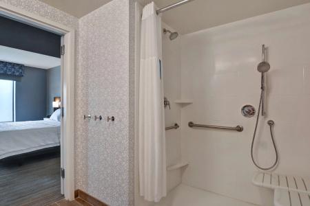 Hampton Inn & Suites/St. Petersburg-Ulmerton Road - 6