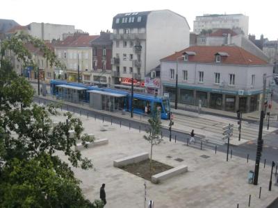 Le Parisien - 10
