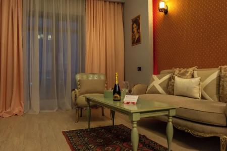 Phoenicia Express - 31