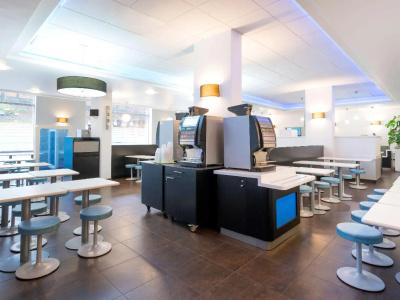 ibis budget Paris Porte De Montmartre - 14