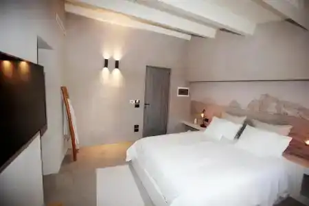 Casa Nostra Luxury Suites - 108