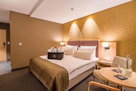 Best Western Premier Central Leonhard - 51