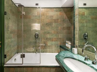 Camperio House Suites & - 31