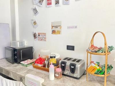 Baan Kun Mhor Hostel บ้านคุณหมอโฮสเทล - 4
