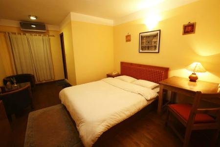 Royal Astoria - 3