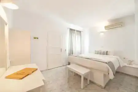 Artemis Suites - 90