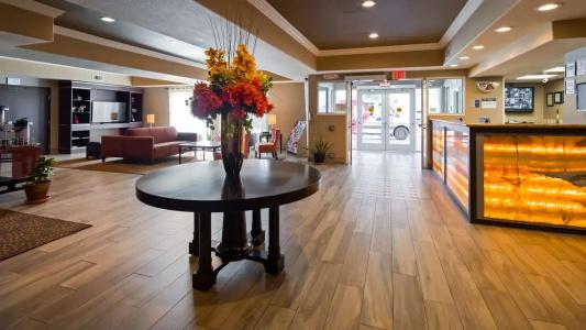 Best Western Airport Inn & Suites - 11