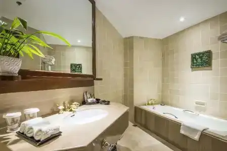 Chatrium Royal Lake Yangon - 66