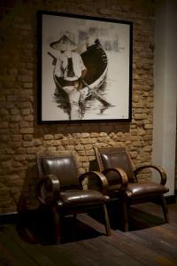 1825 Gallery - 18
