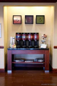 Hampton Inn & Suites West - 10