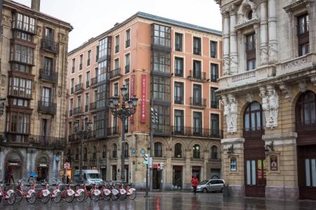 Petit Palace Arana Bilbao - 0
