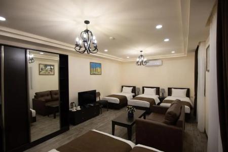 Boutique Living - 90