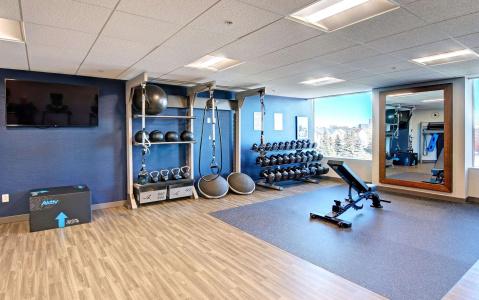 Hampton by Hilton - 19