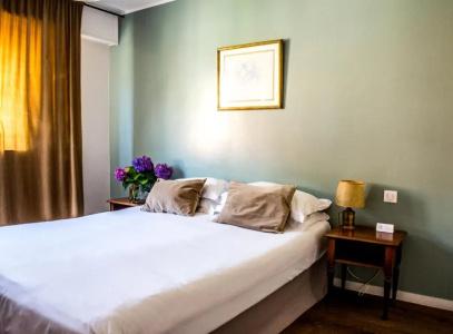 Adonis Ajaccio - Hôtel Albion - 34