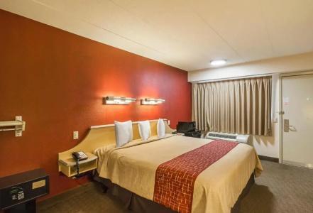 Red Roof Inn Indianapolis North - College Park - 32