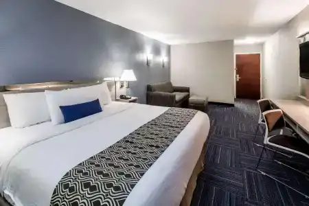Microtel Inn & Suites - - 19